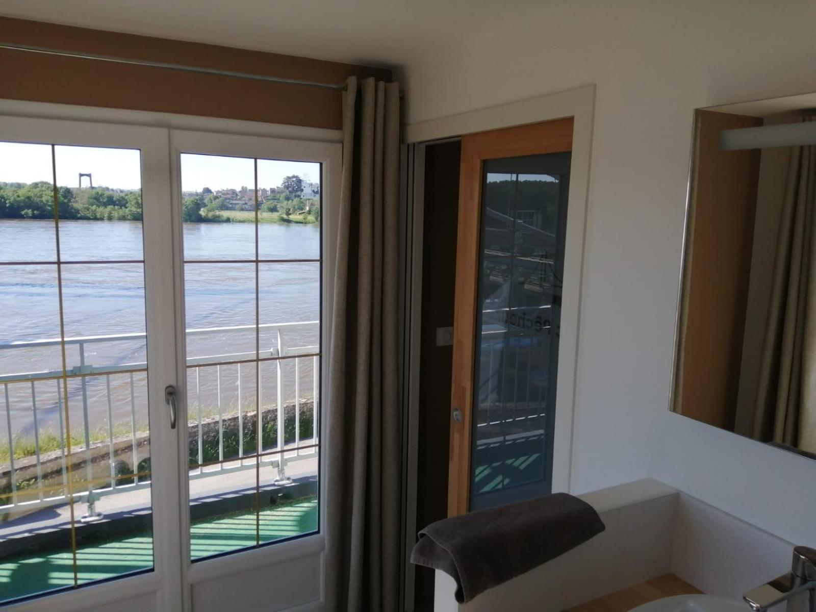 Le Petit Pecheur Hotel Saint-Florent-le-Vieil Eksteriør billede