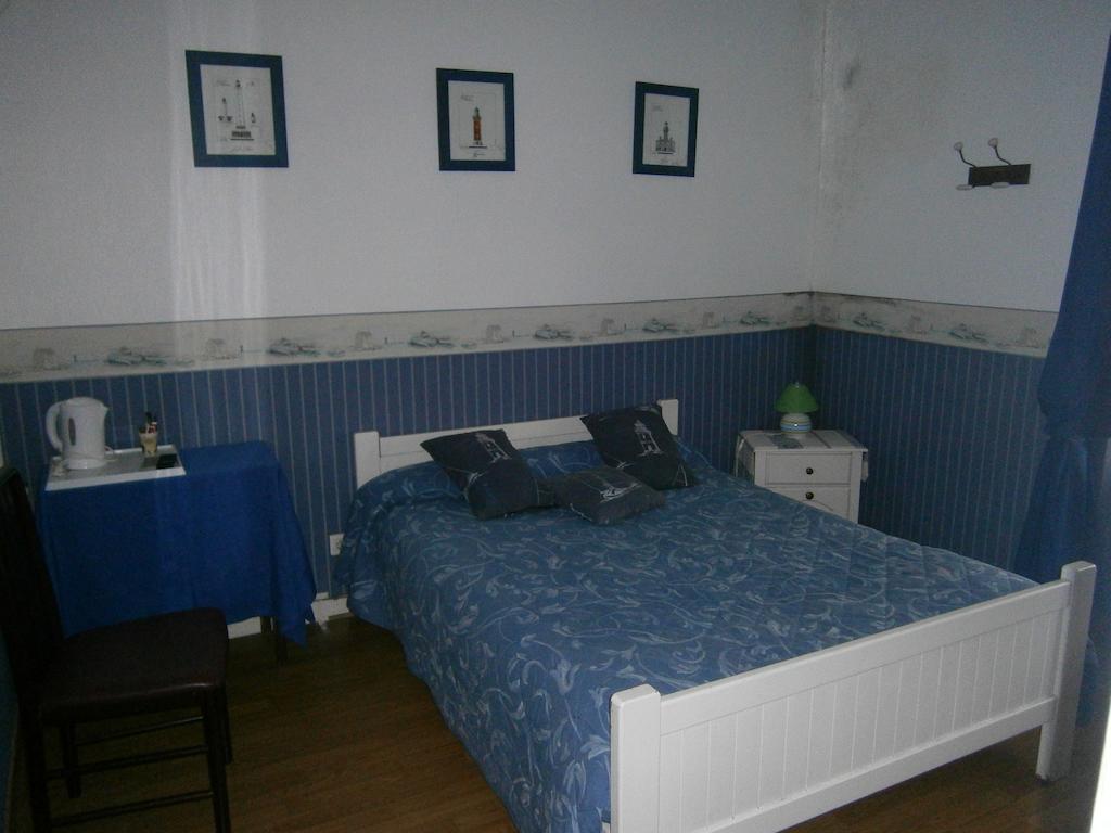Le Petit Pecheur Hotel Saint-Florent-le-Vieil Eksteriør billede